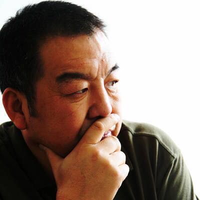 徐新平、笔名徐唯泰金融美术家协会副主席.中国美术家协会会员、甘肃省美协理事，兰州市美协副主席，2018年被兰州市政府授予”金城文化名家”荣誉称号.甘肃画院特聘画家。多年来创作作品多幅入选全国美展。.jpeg